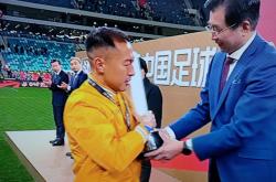 开云体育官网-上海绿地申花队员备战状态神勇，冲击冠军的简单介绍
