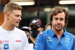 开云体育登录-关于哈斯车队逆转威廉姆斯，阿隆索扛起全队的信息