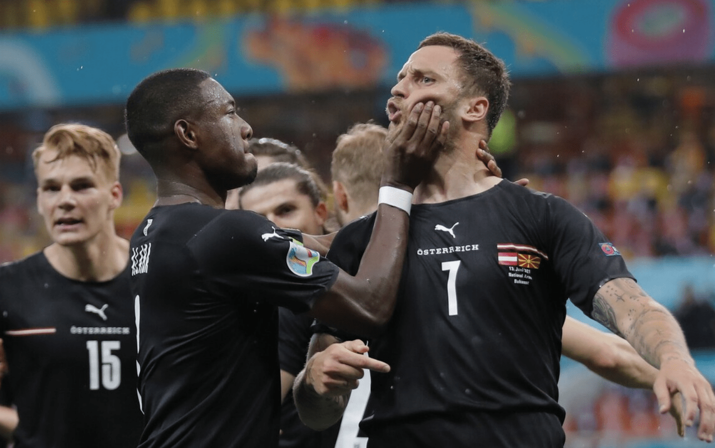 英格兰队绝杀奥地利队，马龙统治全场