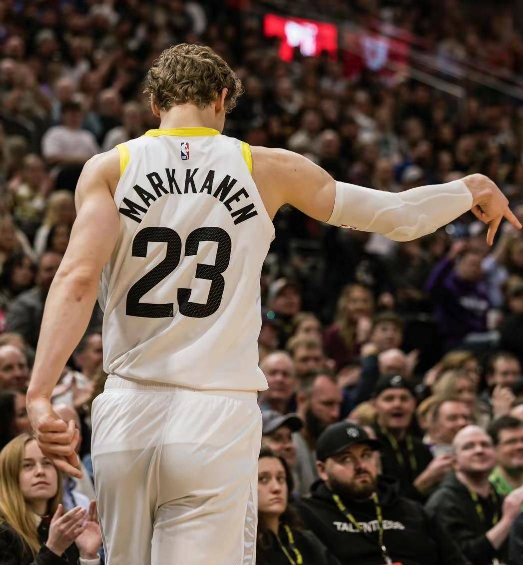 爵士绝杀吉林队，乔治惊艳四座