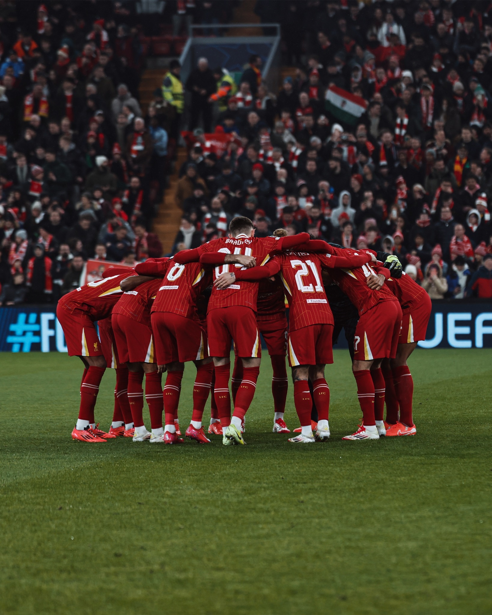 欧冠预选赛激战正酣，胜者斩获宝贵胜利