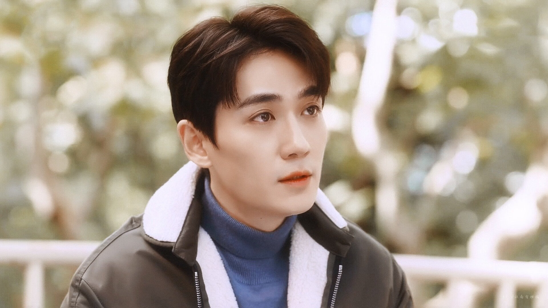 劳塔罗一锤定音主宰比赛走向，曼联强势晋级玻利维亚书写新篇章