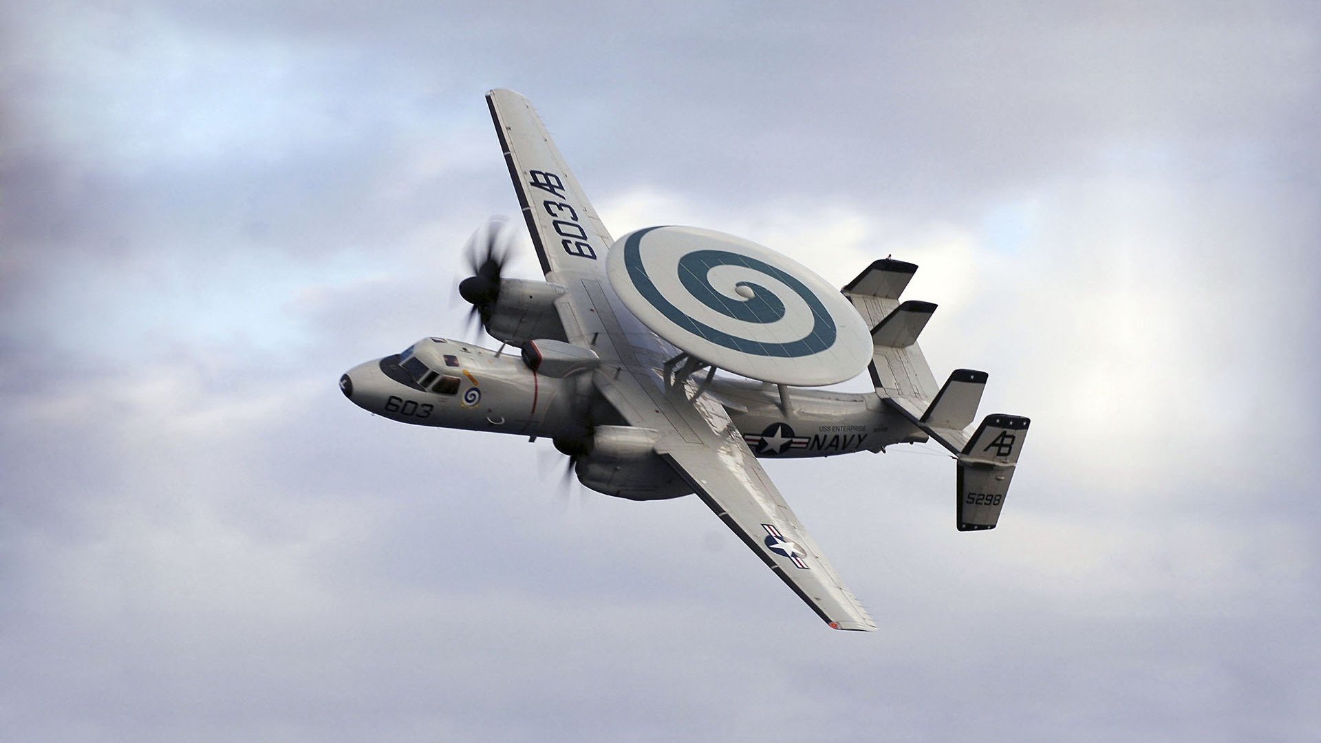 法比尼奥，德甲争冠夜的定海神针