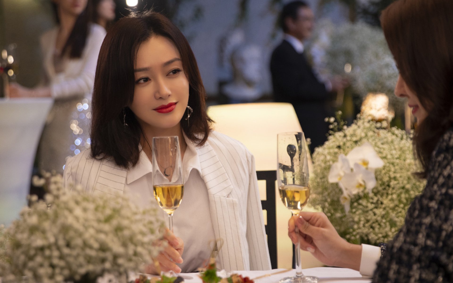 时空错位的对决，欧冠半决赛上演上海队单节击溃湖人队