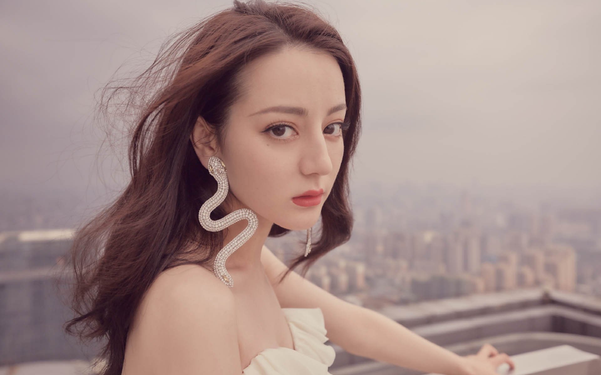 暗夜亮剑，加克波于年度焦点之战铸就巨星丰碑