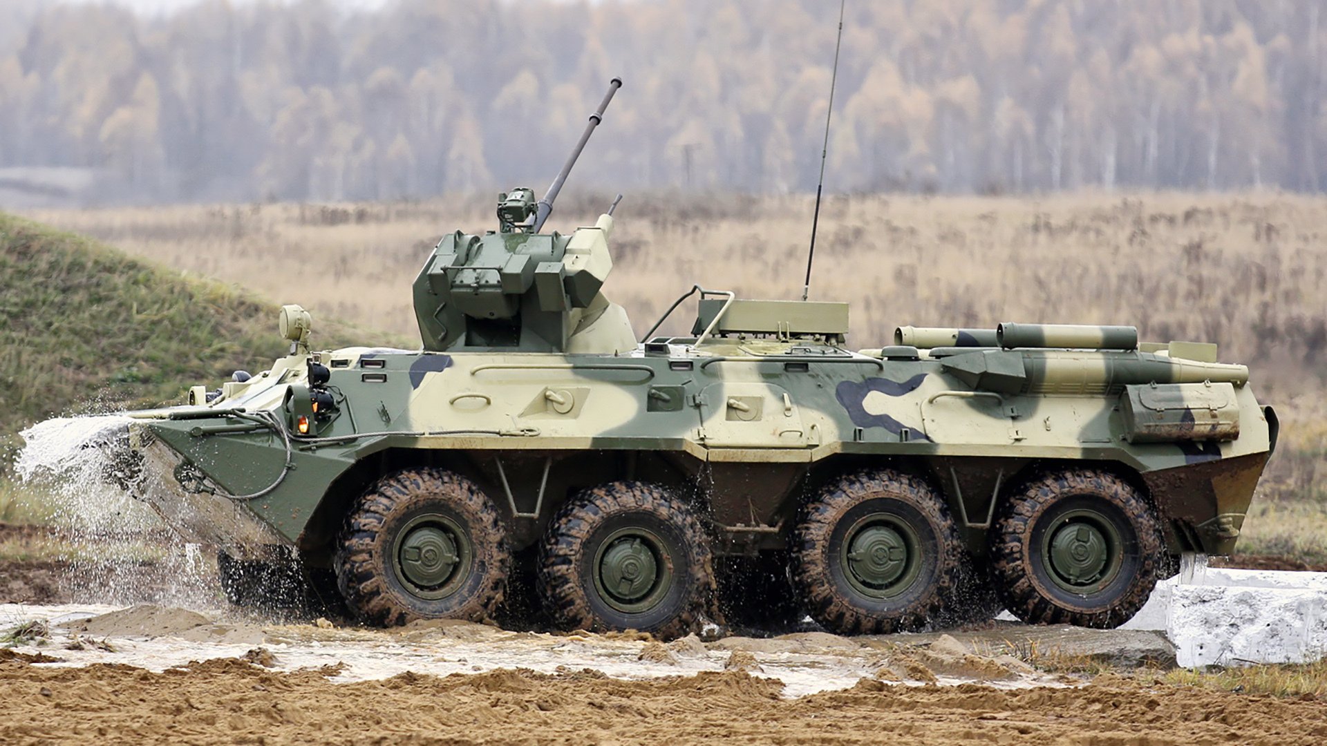 双线激战,F1新赛季揭幕战焦点对决与猛龙压制新疆的篮球盛宴