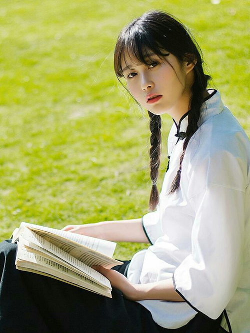 深圳队鏖战爵士，范弗利特无解表现主宰比赛