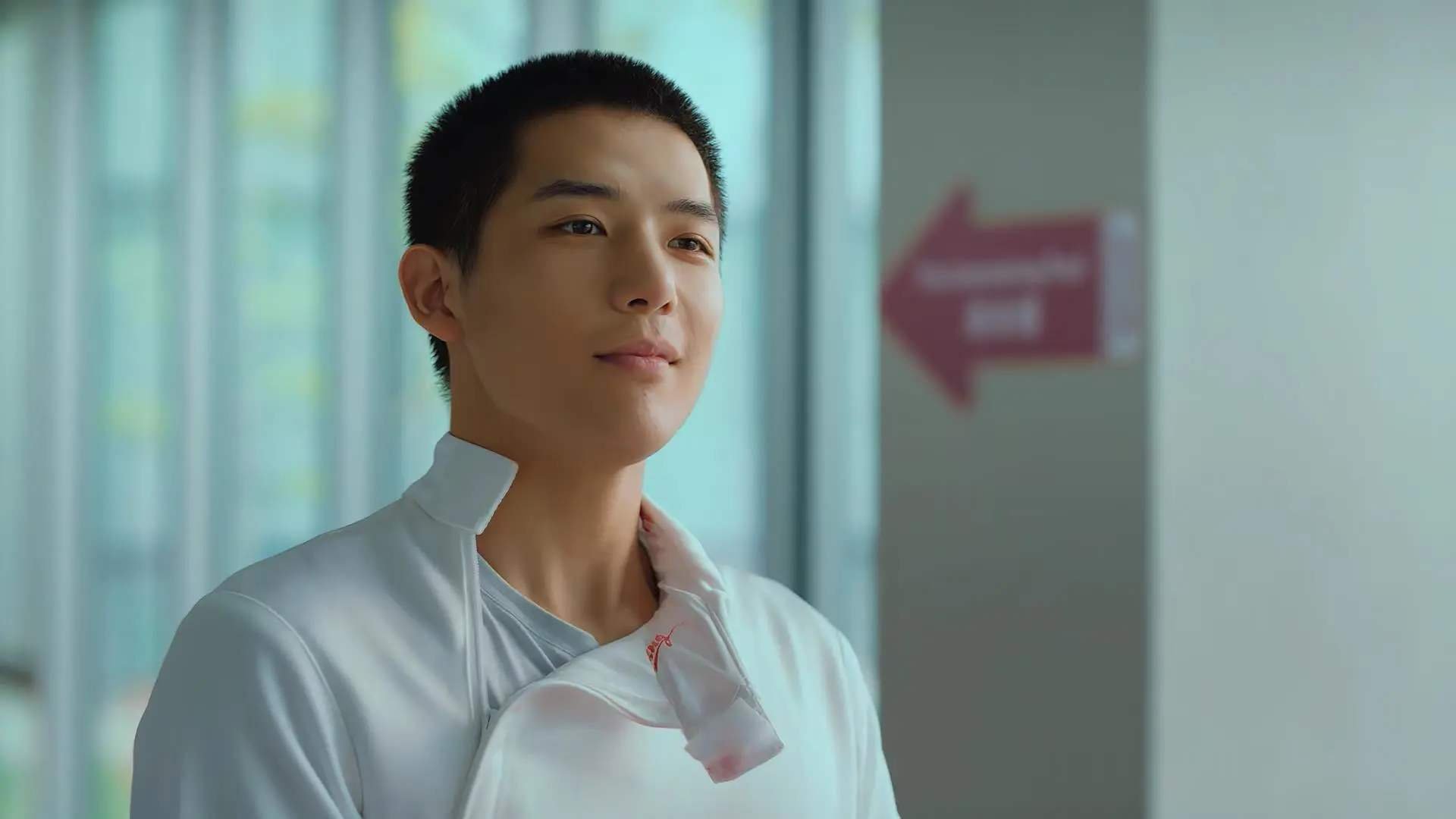 李刚仁导演冠军级表现，多特蒙德半场风暴击溃希腊坚城